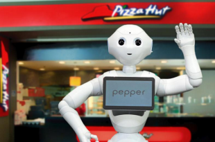 Pepper-PizzaHut-Robot-MasterCard