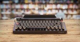 qwerkywriter-typewriter-keyboard-ipad-bluetooth